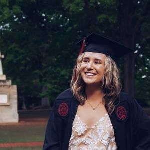 Meet your Posher, Olivia